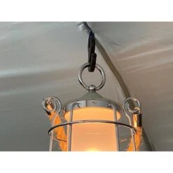 Lampe Lanterne De Camping LED Kiruna - Rechargeable - USB - Bambou - Style Rétro 12 Lampe Lanterne De Camping LED Kiruna - Rechargeable - USB - Bambou - Style Rétro -Plein Air Équipement Magasin lampe lanterne de camping led kiruna rechargeable usb bambou style retro 3