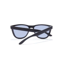 HAWKERS Lunettes De Soleil Pour Homme Et Femme POLARIZED BLUE CHROME - ONE CARBON FIBER 12 HAWKERS Lunettes De Soleil Pour Homme Et Femme POLARIZED BLUE CHROME - ONE CARBON FIBER -Plein Air Équipement Magasin lunettes de soleil pour homme et femme polarized blue chrome one carbon fiber 4