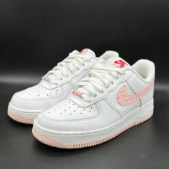 RECONDITIONNÉ - Nike Air Force 1 Valentin's Day -Plein Air Équipement Magasin reconditionne nike air force 1 valentins day 2