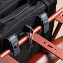 SACOCHE DOUBLE 540 2X20L POUR PORTE BAGAGES IMPERMEABLE 14 SACOCHE DOUBLE 540 2X20L POUR PORTE BAGAGES IMPERMEABLE -Plein Air Équipement Magasin sacoche double 540 2x20l pour porte bagages impermeable 3