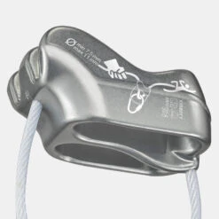 Simond SYSTÈME D'ASSURAGE ET DESCENDEUR - TUBIK 2 GRIS 10 Simond SYSTÈME D'ASSURAGE ET DESCENDEUR - TUBIK 2 GRIS -Plein Air Équipement Magasin systeme dassurage et descendeur tubik 2 gris 3