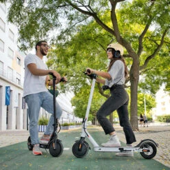 Street Surfing Trottinette Électrique Voltaik MGT 350 Black -Plein Air Équipement Magasin trottinette electrique voltaik mgt 350 black 5